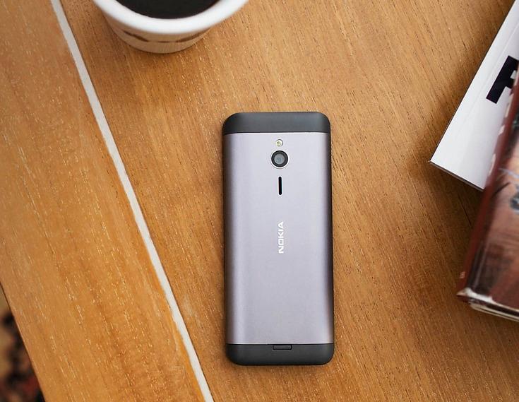 Microsoft представила телефон Nokia 230