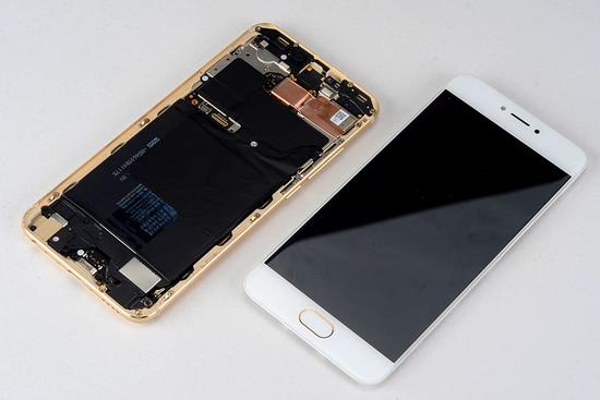Специалисты IT168 разобрали Meizu Pro 6