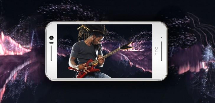Смартфон HTC One S9 не очень отличается от прошлогоднего флагмана