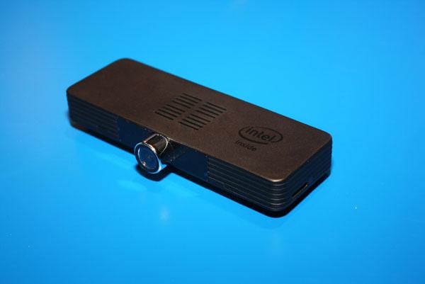 Микро-ПК Intel Compute Stick будут существовать в модификациях с камерами RealSense