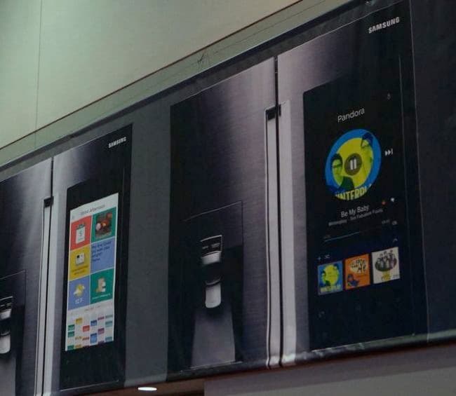 Samsung покажет на CES 2016 холодильник с огромным сенсорным дисплеем
