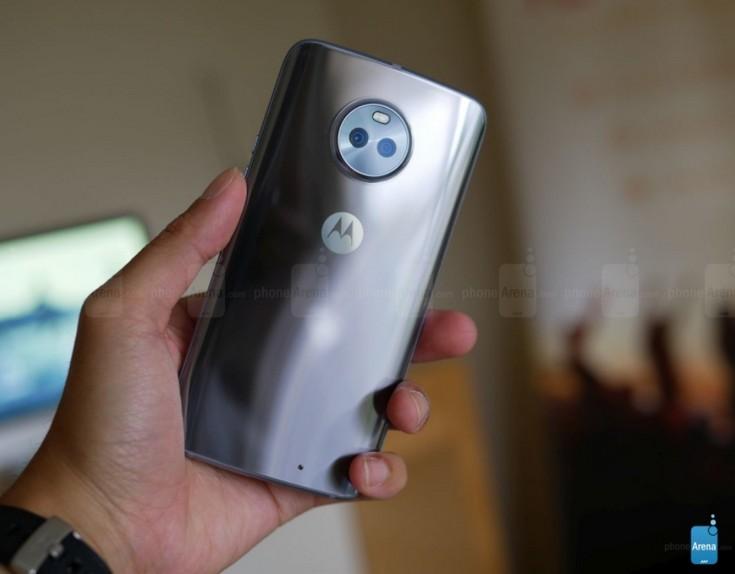 Moto X4 представлен официально