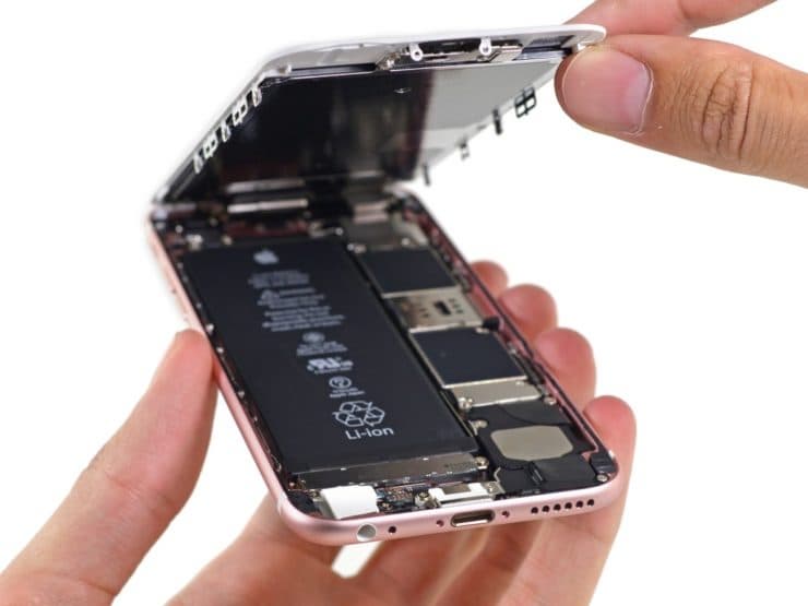 Износ АКБ может снизить производительность ноутбуков и смартфонов Apple