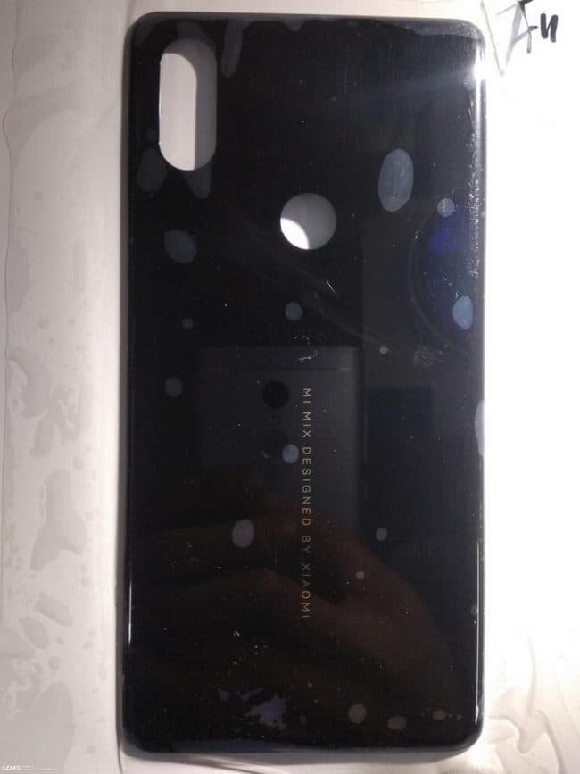 Опубликована фотография задней панели смартфона Xiaomi Mi Mix 3