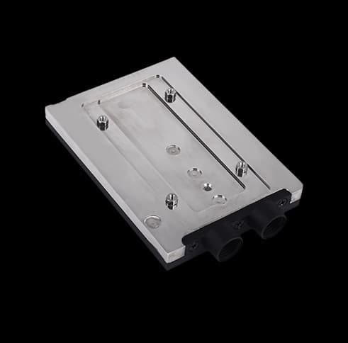 Одновременно представлена модель Alphacool Eisblock HDX-2