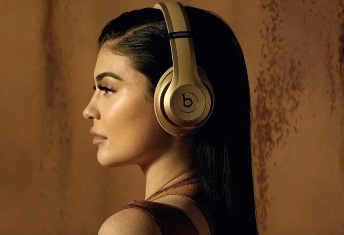 Apple и Balmain выпустили специальные версии гарнитур Powerbeats 3 Wireless и Beats Studio Wireless
