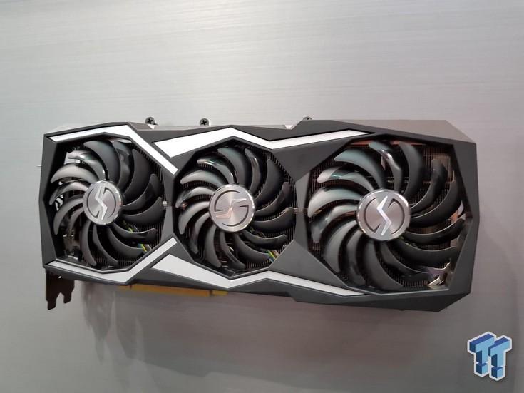 Появились фото адаптера MSI GeForce GTX 1080 Ti Lightning Z