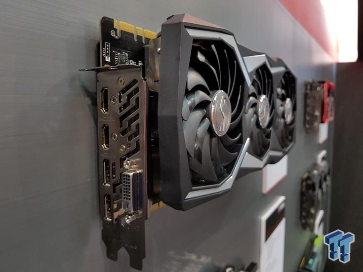 Появились фото адаптера MSI GeForce GTX 1080 Ti Lightning Z