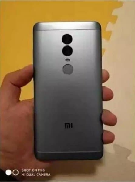 Новый смартфон Xiaomi семейства Redmi получит сдвоенную камеру и дисплей 18:9