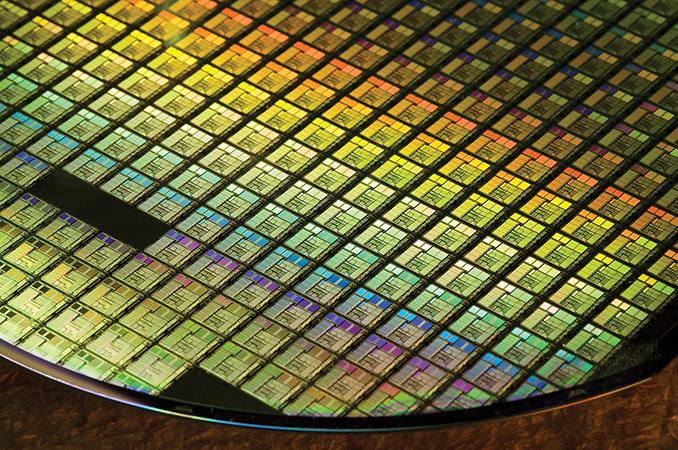 Технология FinFET 8LLP прошла квалификацию Samsung