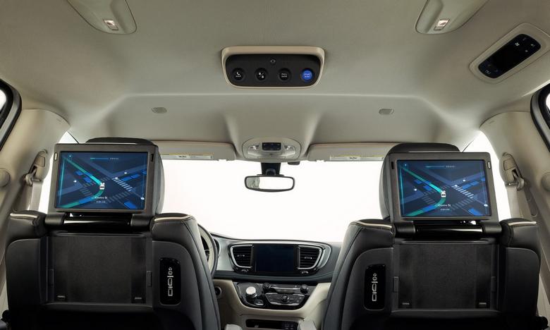 Waymo показала полностью беспилотное авто