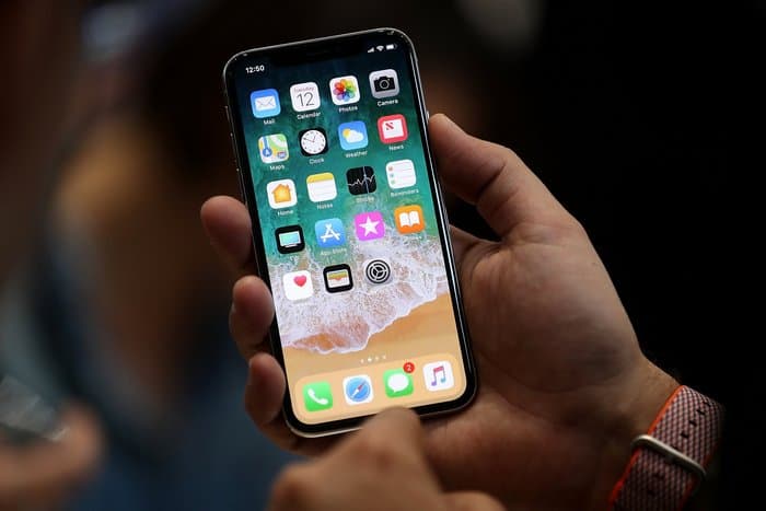 Выход качественной продукции на производстве iPhone X упал ниже 10%, первый миллион устройств могут выпустить в декабре