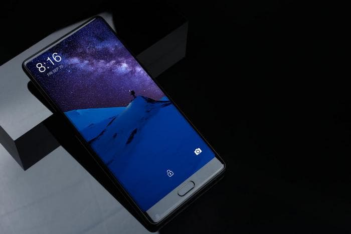 Uhans Mix 2 — еще один смартфон с Helio P30 и экраном 18:9
