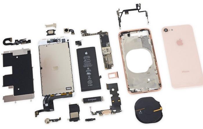 По оценке IHS Markit, стоимость комплектующих iPhone 8 составляет менее $250
