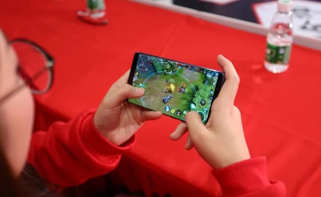 Компания ZTE готовит свой геймерский смартфон