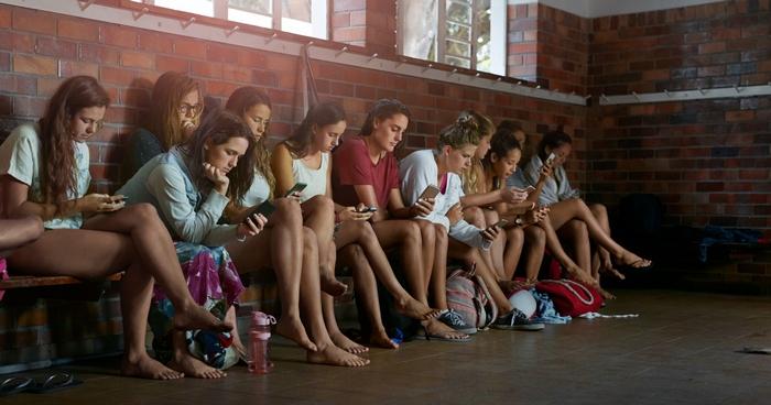 Новое исследование Motorola подтверждает высокую степень зависимости людей от смартфонов