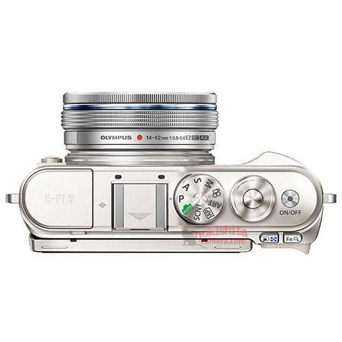 При габаритах 117 × 68 × 39 мм камера Olympus Pen E-PL9 будет весить 380 г
