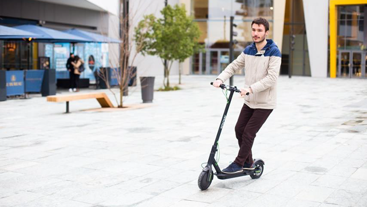 Электросамокат Archos Citee Connect стоит 500 евро