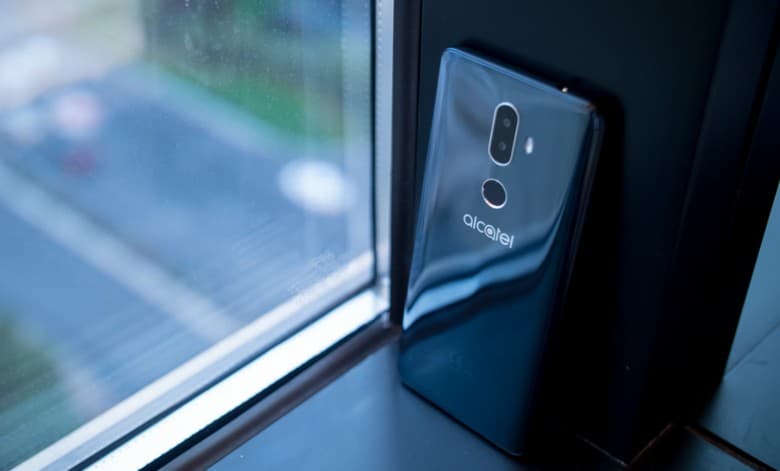 Смартфон Alcatel 3V будет стоить 180 евро