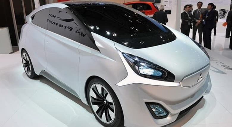 У Mitsubishi уже готова камера для замены боковых зеркал в машинах