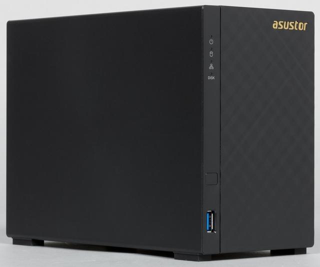 Внешний вид накопителя Asustor AS3202T Внешний вид накопителя Asustor AS3202T