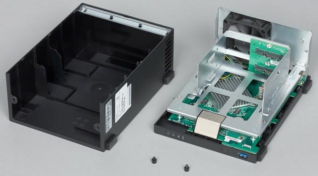Конструкция накопителя Asustor AS3202T Конструкция накопителя Asustor AS3202T