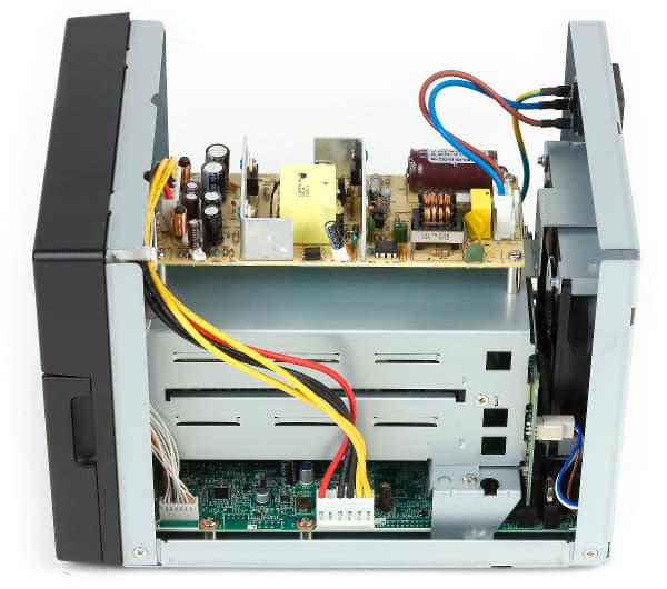 Конструкция Buffalo TeraStation 5200 Конструкция Buffalo TeraStation 5200
