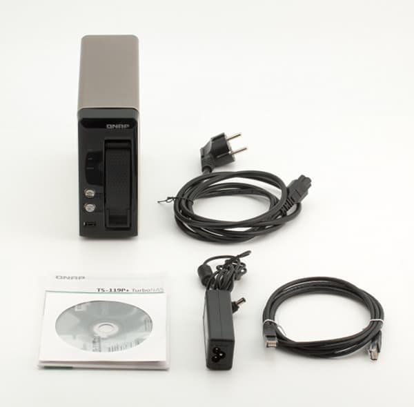 Комплект поставки сетевого накопителя QNAP TS-119P+ Комплект поставки сетевого накопителя QNAP TS-119P+