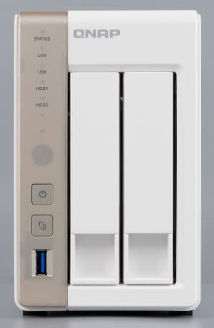 Внешний вид QNAP TS-251 Внешний вид QNAP TS-251