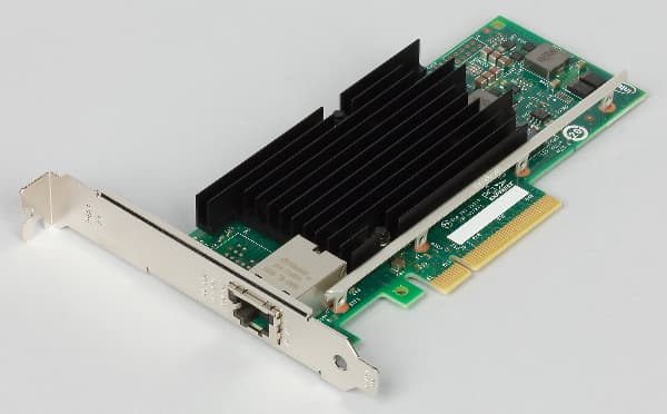 Внешний вид Intel X540-T1 Внешний вид Intel X540-T1
