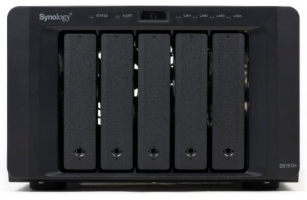 Внешний вид Synology DS1513+ Внешний вид Synology DS1513+