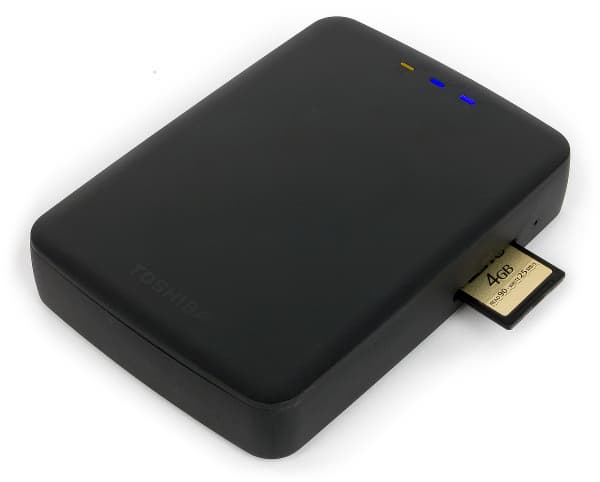 Внешний вид Toshiba Canvio AeroCast Внешний вид Toshiba Canvio AeroCast