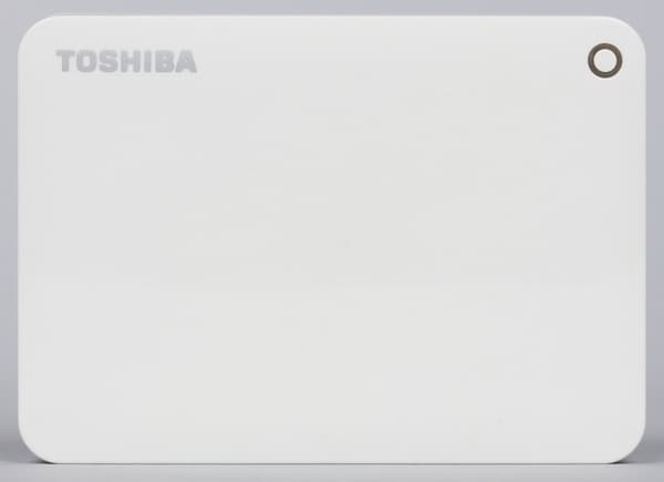 Внешний вид Toshiba Canvio Connect II Внешний вид Toshiba Canvio Connect II