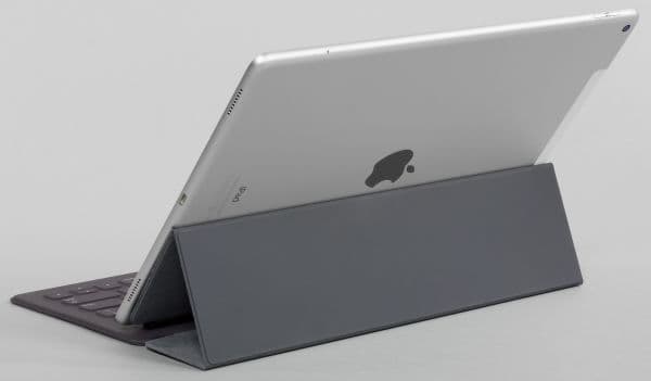 Apple Smart Keyboard