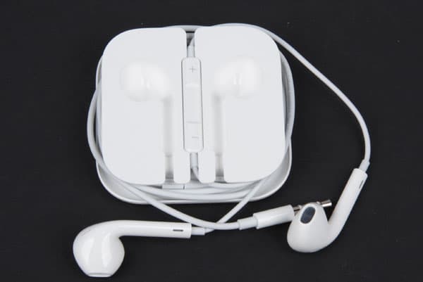 Наушники iPhone 5