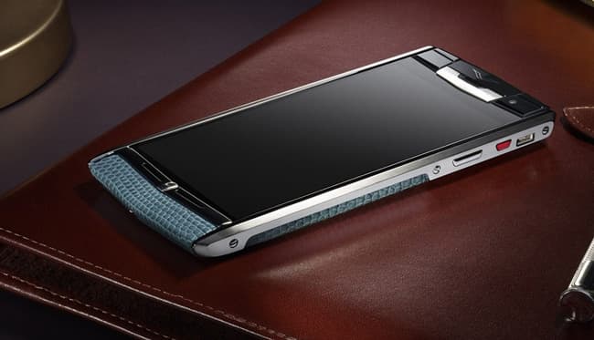 Vertu Signature Touch