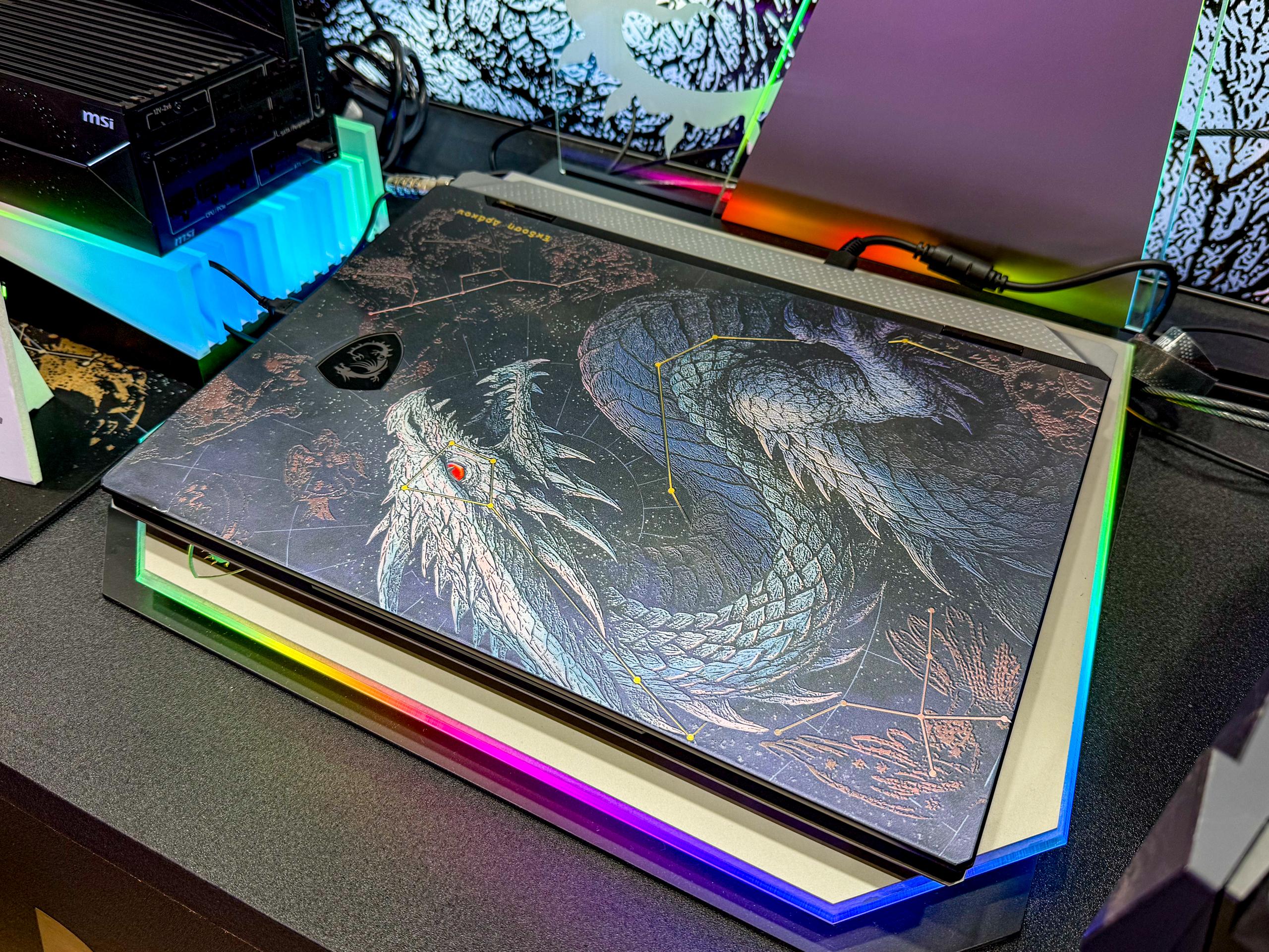 MSI Titan 18 HX Dragon Edition Draco Epic